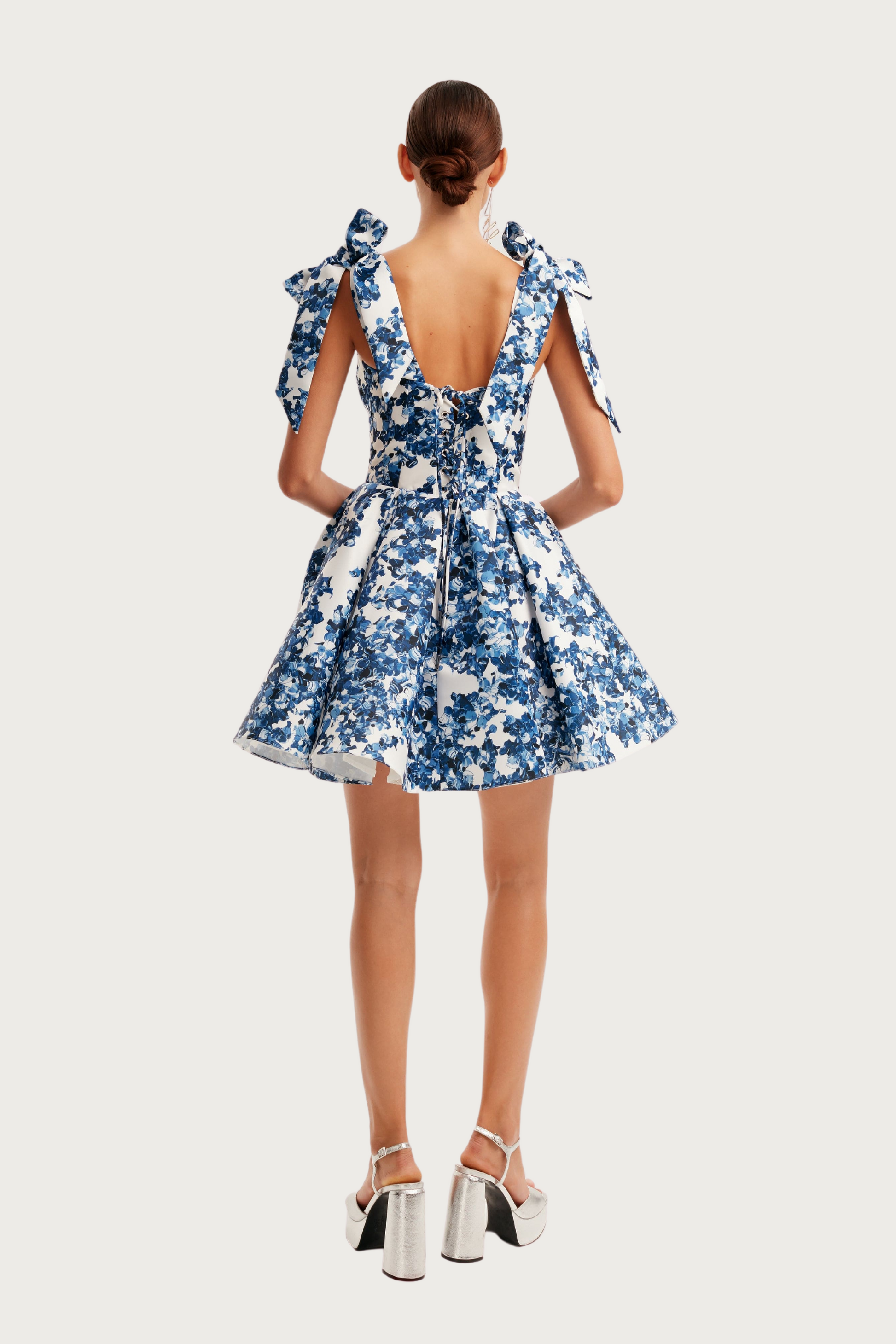 vestido Naina